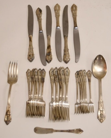 26 Pc. Wallace "Rose Point" Sterling Silver Set