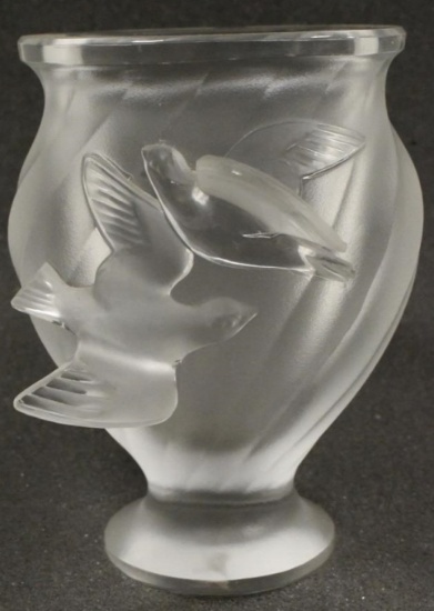 Lalique Crystal Rosine Birds In Flight Vase