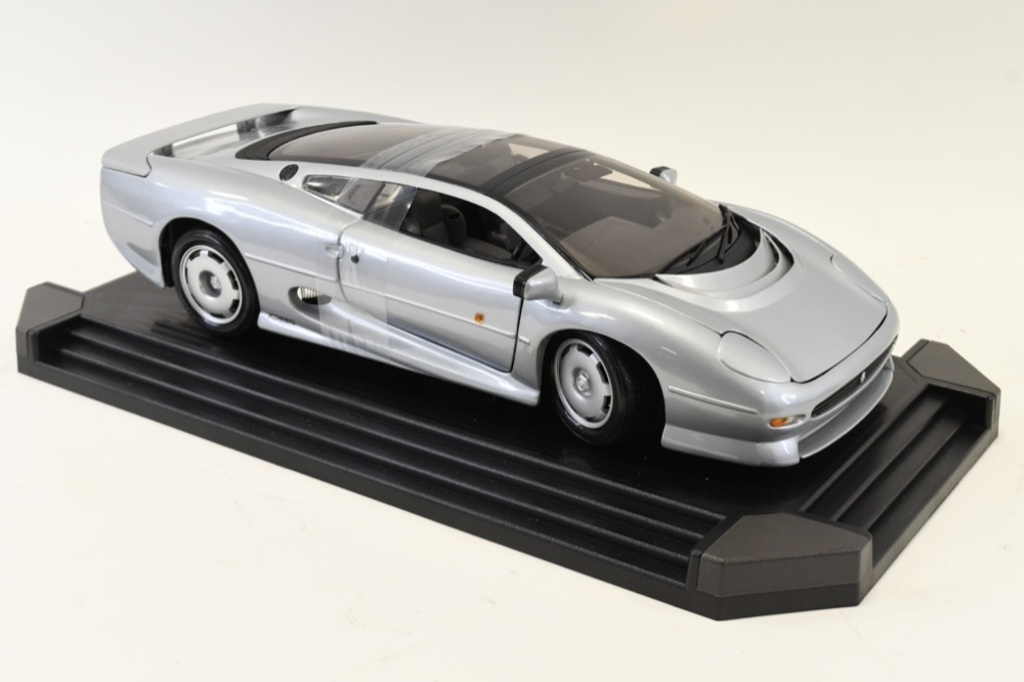 maisto jaguar xj220