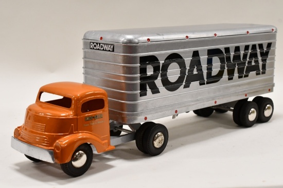 Custom Smith Miller GMC with Roadway Trailer