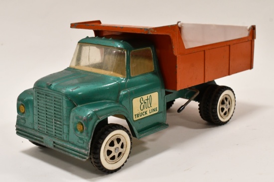 Ertl Truck Line Dump Truck