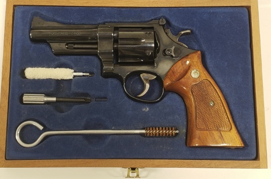 Smith & Wesson Model 27-2 .357 Magnum Revolver