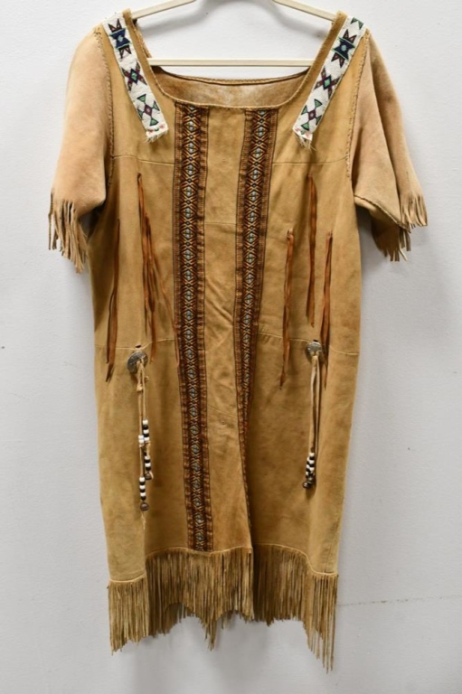 Native American Deer Skin Dress | Proxibid Native American Deer Skin Dress | Proxibid