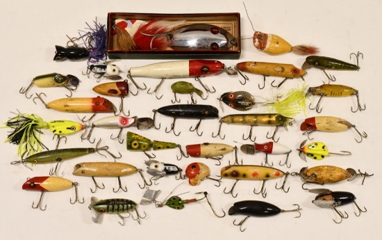 Large Lot Of Vintage Fishing Lures