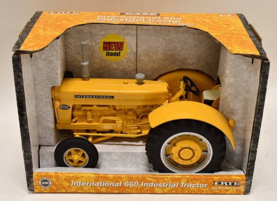 1/16 Ertl International 660 Industrial Tractor