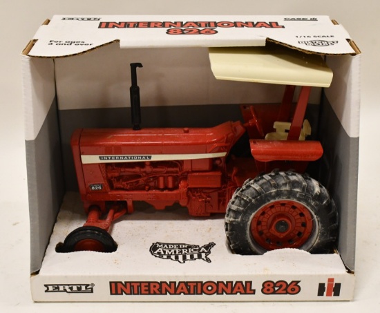 1/16 Ertl International Farmall 826 Tractor w ROPS