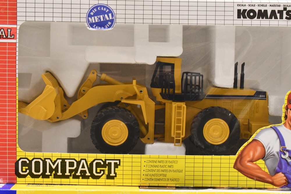 コマツWA800 1/50 1/50 Joal Komatsu WA800 & WA900 Wheel Loaders | Proxibid