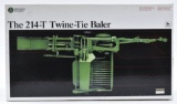 1/16 Ertl John Deere 214-T Twine-Tie Baler
