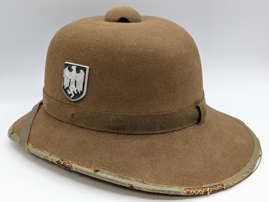 WWII German army Afrika Korps Pith Helmet.