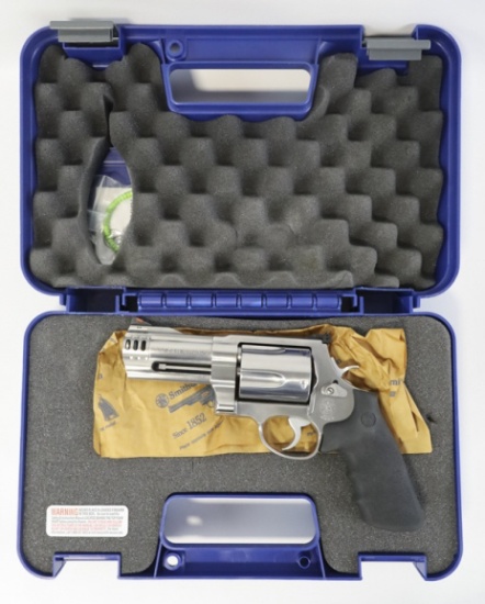 New In Box Smith & Wesson 500 500 S&W Revolver