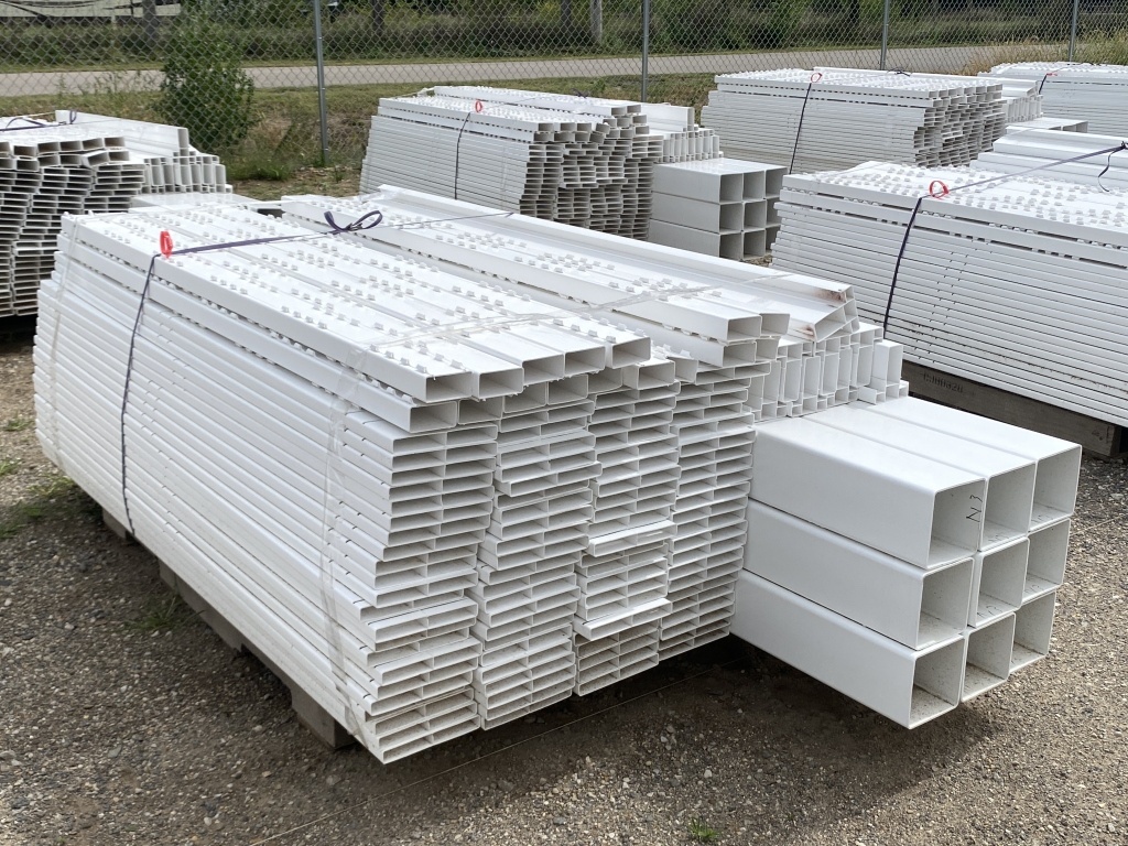 New (8) 6x6 White Vinyl Fence Panels Estate and Personal Property Yard, Garden and Garage Equipment Garden and Fencing Online Auctions Proxibid