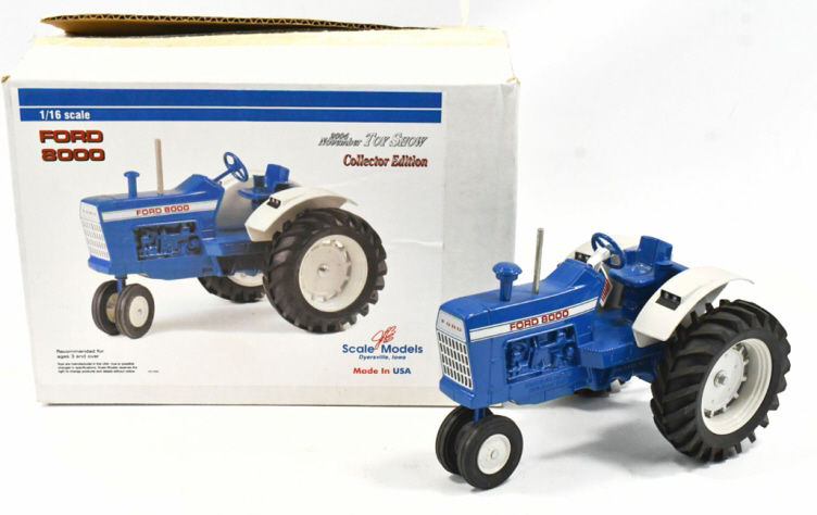1/16 Ford USAフォード 2458トラクター　ミニチュア 1/16 Scale Models Ford 8000 Die Cast Tractor-Rollin' Coal Farm Toys