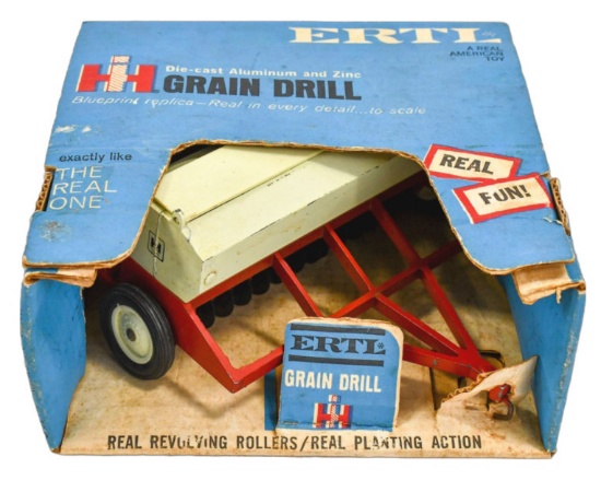 1/16 Ertl IH Grain Drill w/ Blue Box