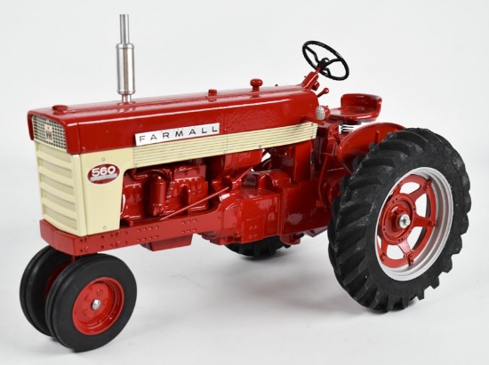1/8 Scale Models Farmall 560 Narrow Front Tractor
