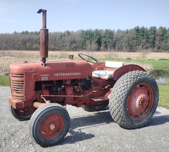 1956 International 300 Utility