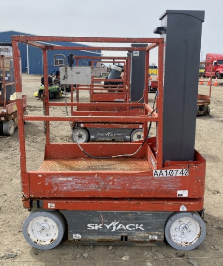 SkyJack SJ12 Electric Vertical Mast Lift
