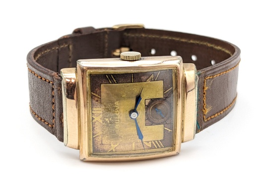 Vintage Men's Bulova Square Wristwatch