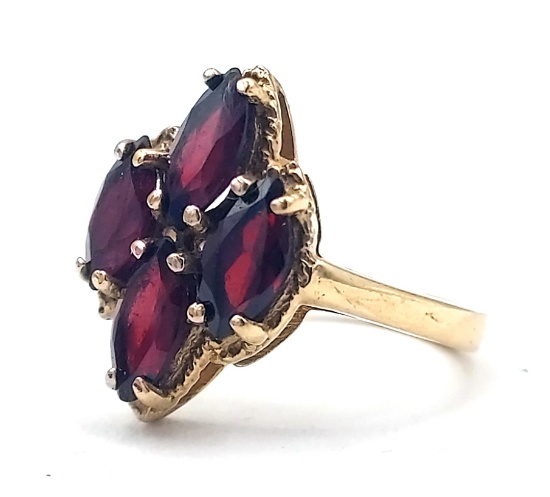 Ladies 14K Yellow Gold Garnet Cocktail Ring