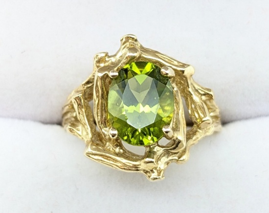 Ladies 14K Yellow Gold Peridot Cocktail Ring