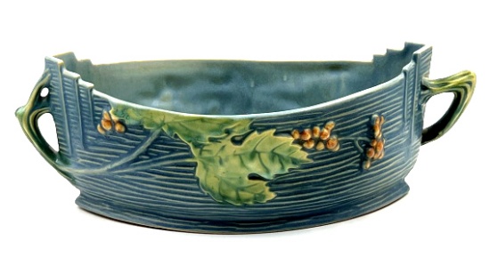 Roseville Pottery Bushberry Pattern Window Box