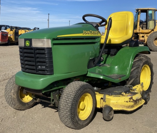 John Deere GT235 Riding Lawn Mower