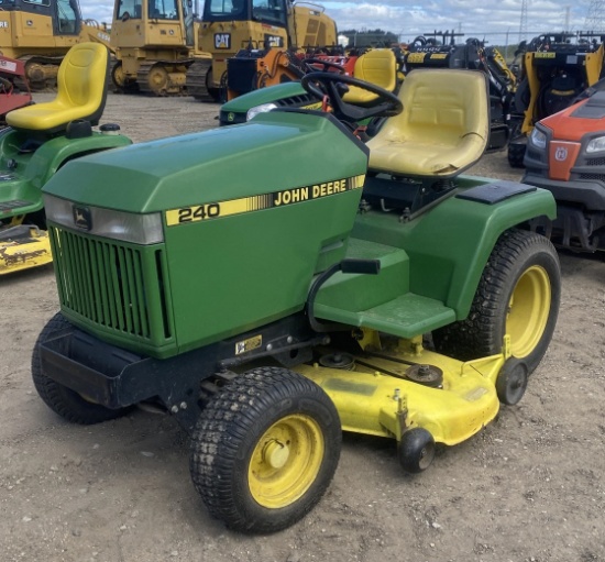 John Deere 240 Riding Lawn Mower