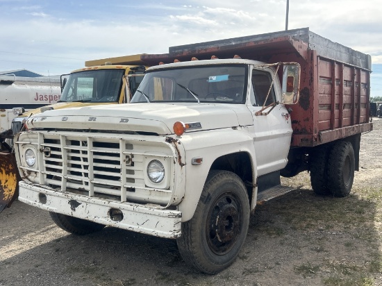 Ford 600 Dump Truck