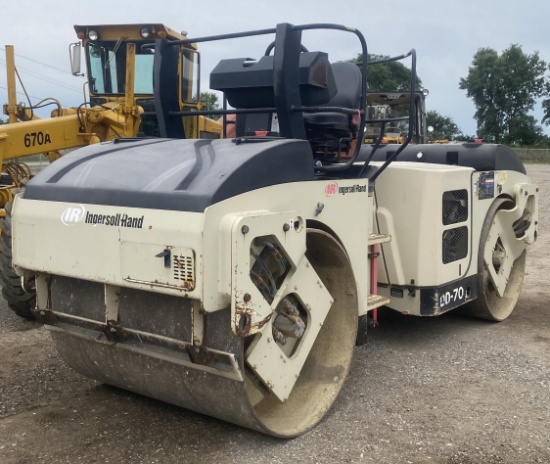 Ingersoll-Rand DD-70 Smooth Drum Roller