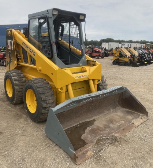 Mustang 2074 Wheeled Skid Steer Loader
