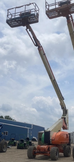 JLG 800AJ Boom Lift