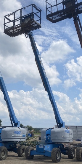 Genie S-40 Boom Lift