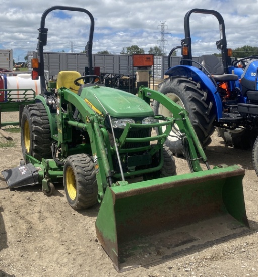 John Deere 2032R HST Tractor