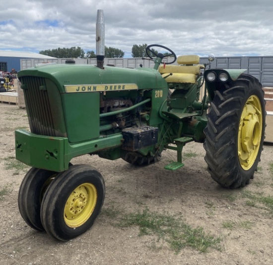 John Deere 2010R Tractor