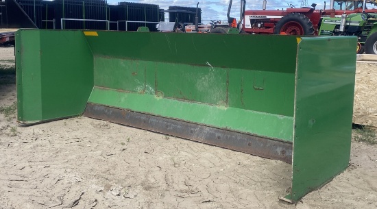 John Deere Loader 118Ó Box Blade