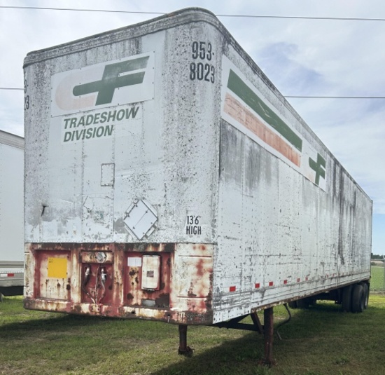 53Õ Fruehauf Semi Trailer
