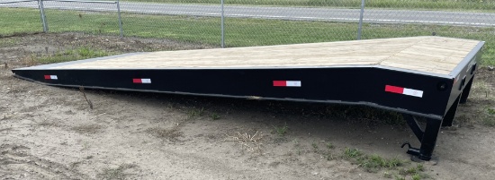 New 32,000 LBS 21' Equipment Loading Ramp