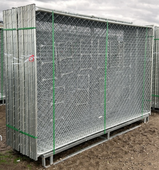 112"Wx71"L Work Site Galvanized Freestanding Chain Link Fencing