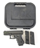 Glock Model 23 .40 Cal Semi Auto Pistol w/ Case