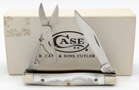 1995 Case XX Mother of Pearl Small Pen Knife 8233 w/ Box