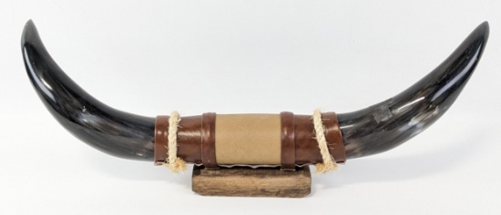 Small Leather Wrapped Steer Horn Mount