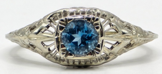 Antique Art Deco 18K White Gold Blue Topaz Filigree Ring