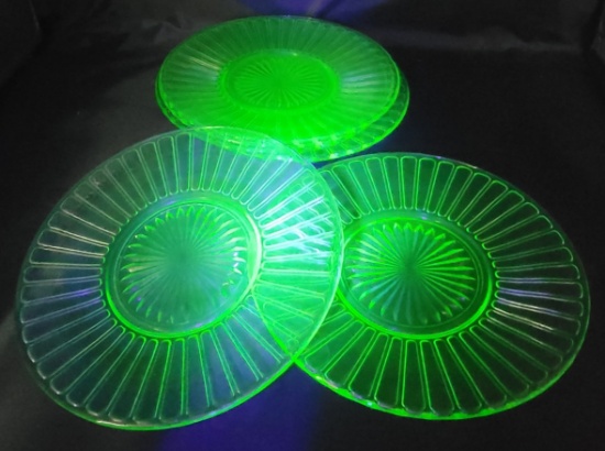 6 Pc. Hazel Atlas Ribbon Uranium Depression Glass 8" Plates