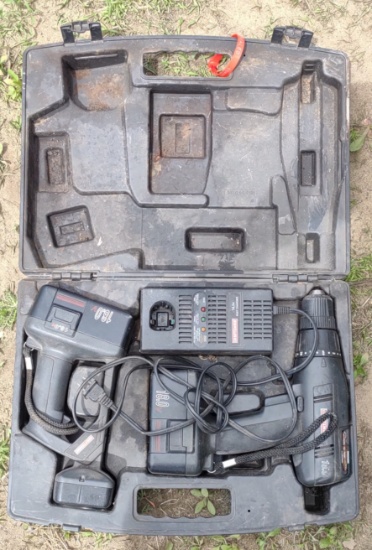 Craftsman Cordless 3/8" Drill/Driver Set in Case