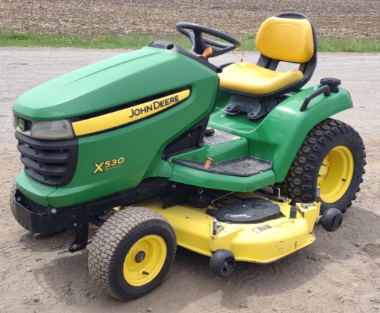 John Deere X530 Riding Mower