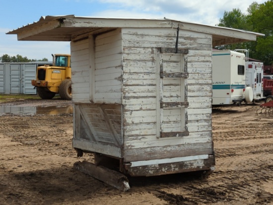 White Wooden Live Stock Feeder