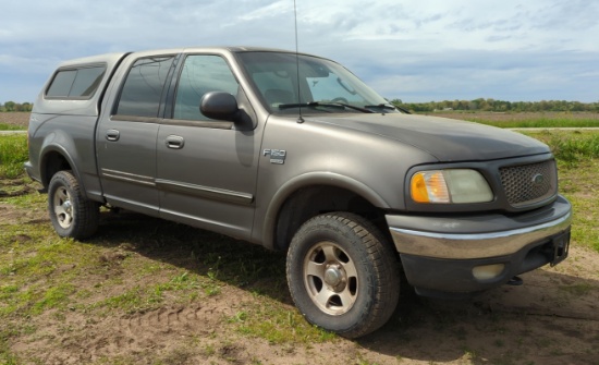 2002 Ford F150 XLT Super Crew Truck