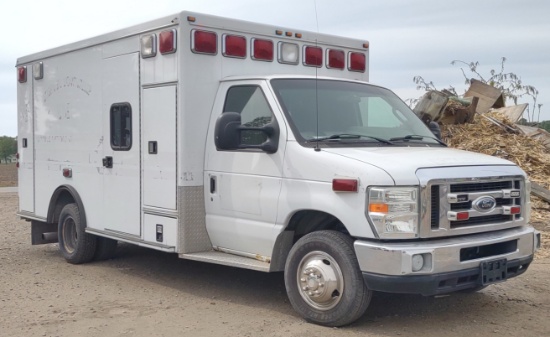 2009 Ford E-450 Ambulance