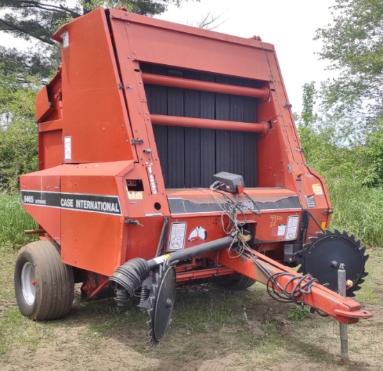 Case IH 8465 Round Baler