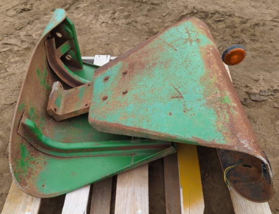 John Deere 4020 Fenders