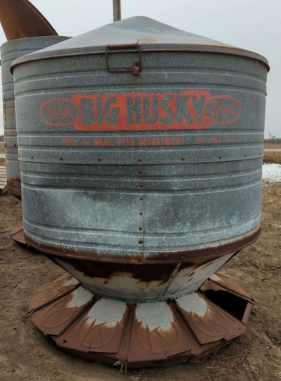 K-Line Big Husky Hog Feeder w/ Lid